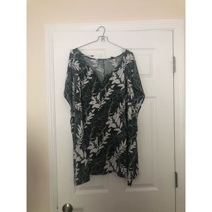 New Lands’ End Flowy Top